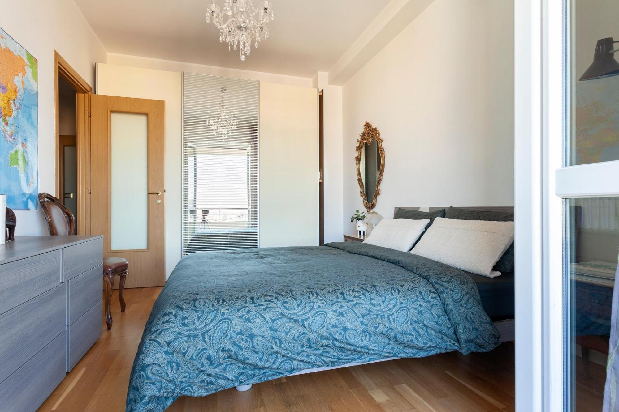 Two Spacious Bedrooms 1 Minute To Metro Stop Apartamento Milán