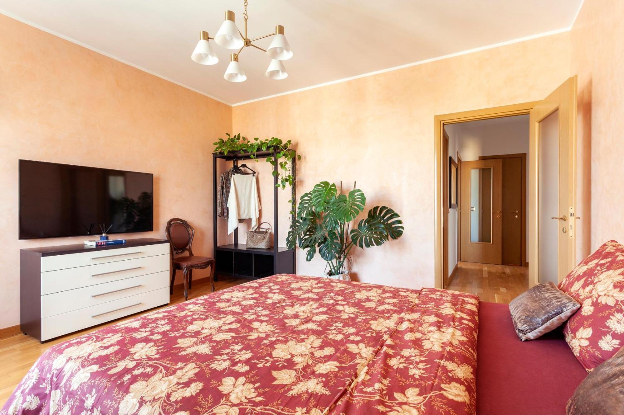 Two Spacious Bedrooms 1 Minute To Metro Stop Milán